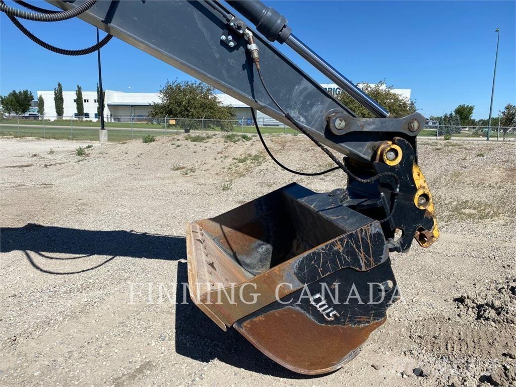John Deere 300GLC حفارات زحافة