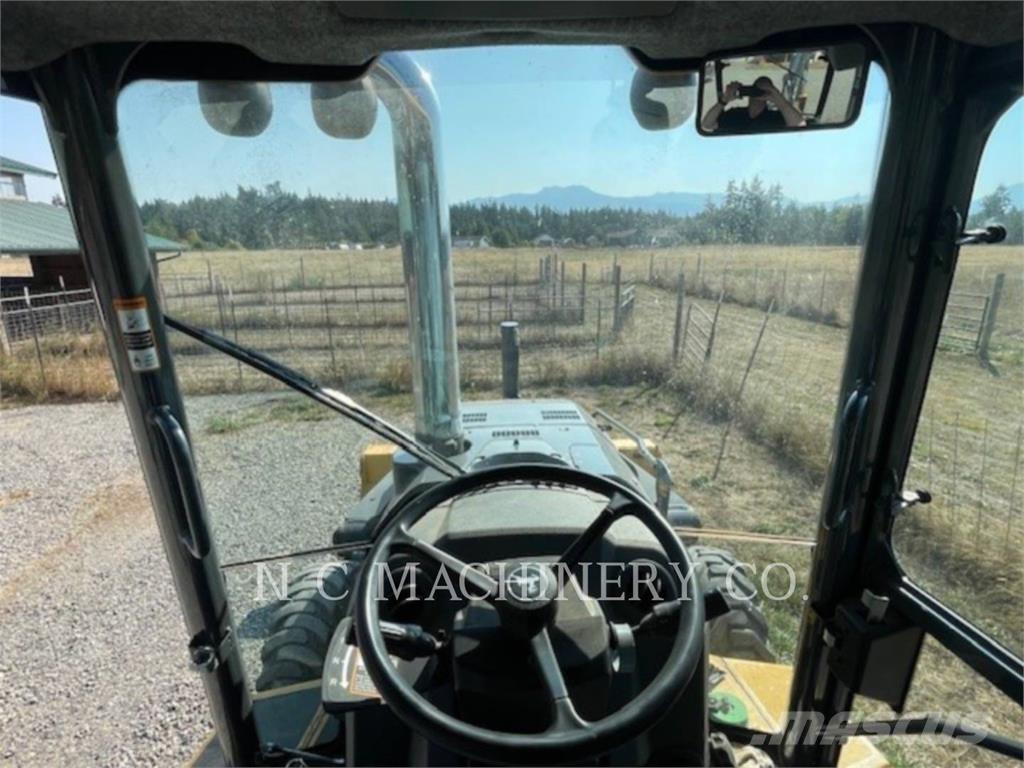 John Deere 310SL حفارات زحافة