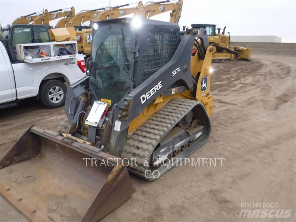 John Deere 317G لوادر انزلاقية التوجيه