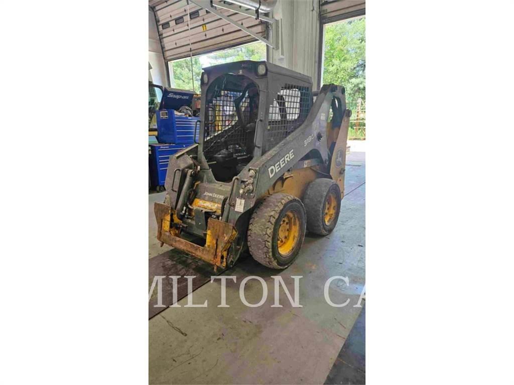 John Deere 318G لوادر انزلاقية التوجيه