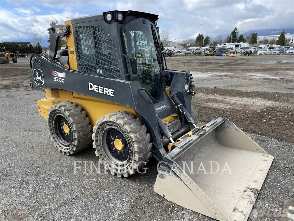 John Deere 320G لوادر انزلاقية التوجيه