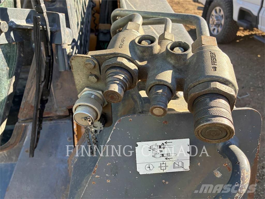 John Deere 333E لوادر زحافة