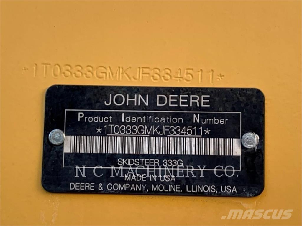 John Deere 333G لوادر انزلاقية التوجيه