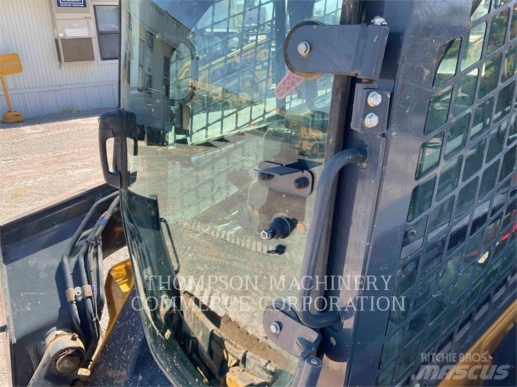 John Deere 333G لوادر زحافة