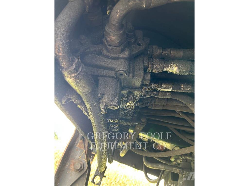 John Deere 437D لوادر بذراع مفصلي