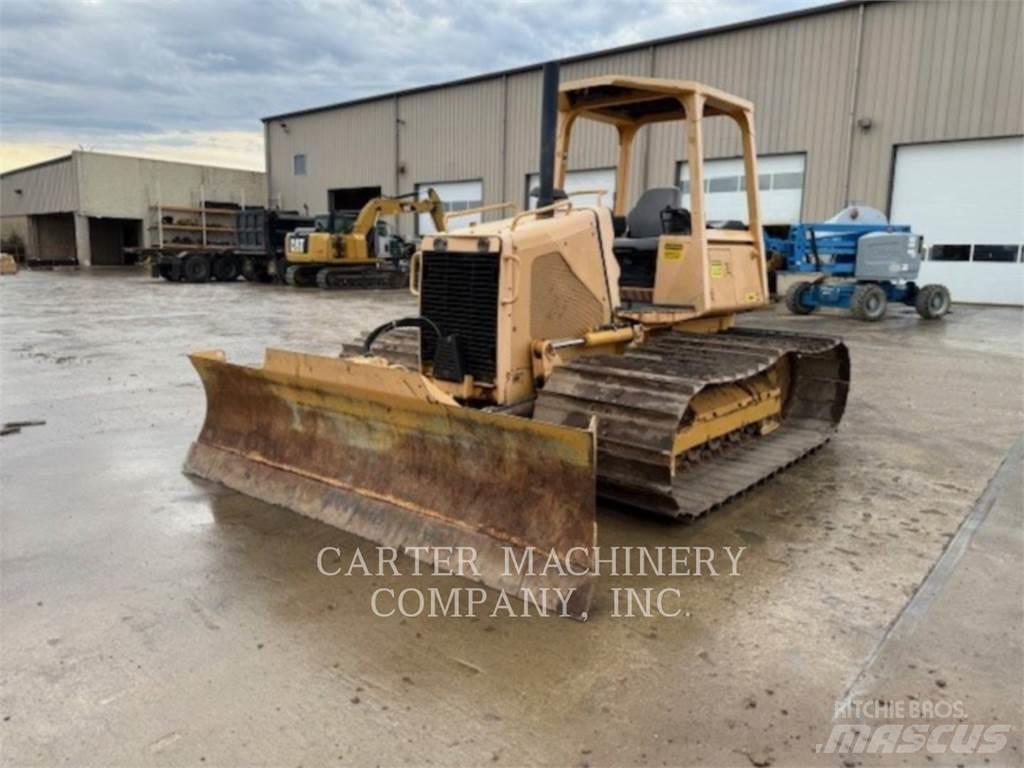 John Deere 450H بلدوزرات مجنزرة