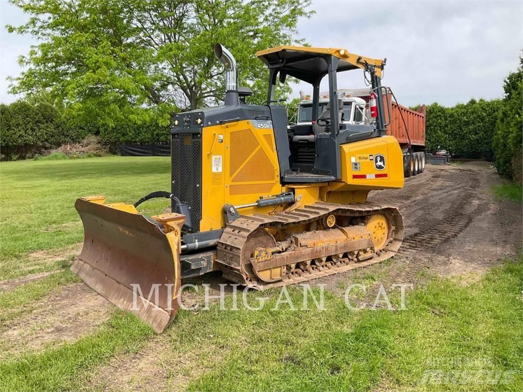 John Deere 450K بلدوزرات مجنزرة