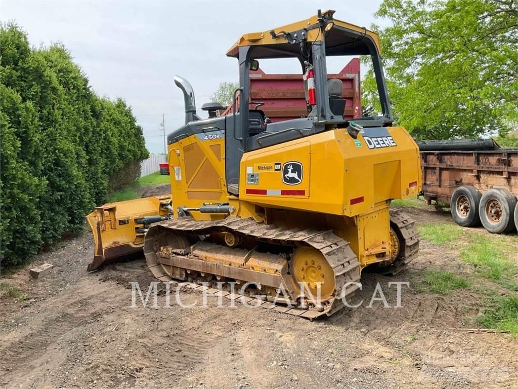 John Deere 450K بلدوزرات مجنزرة