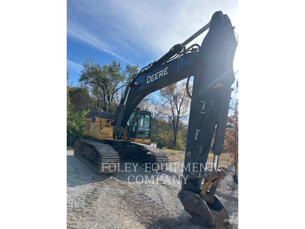 John Deere 470GLC حفارات زحافة