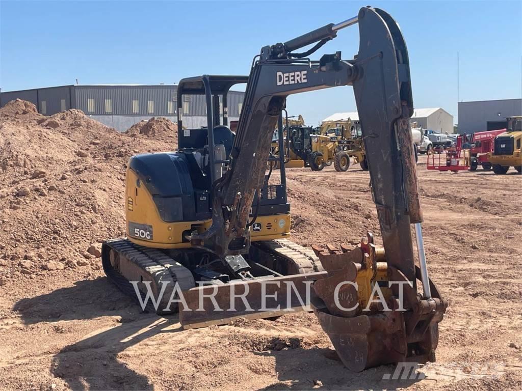 John Deere 50D حفارات زحافة