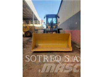 John Deere 524K لوادر بعجل