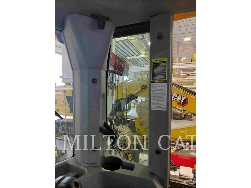 John Deere 524P لوادر بعجل