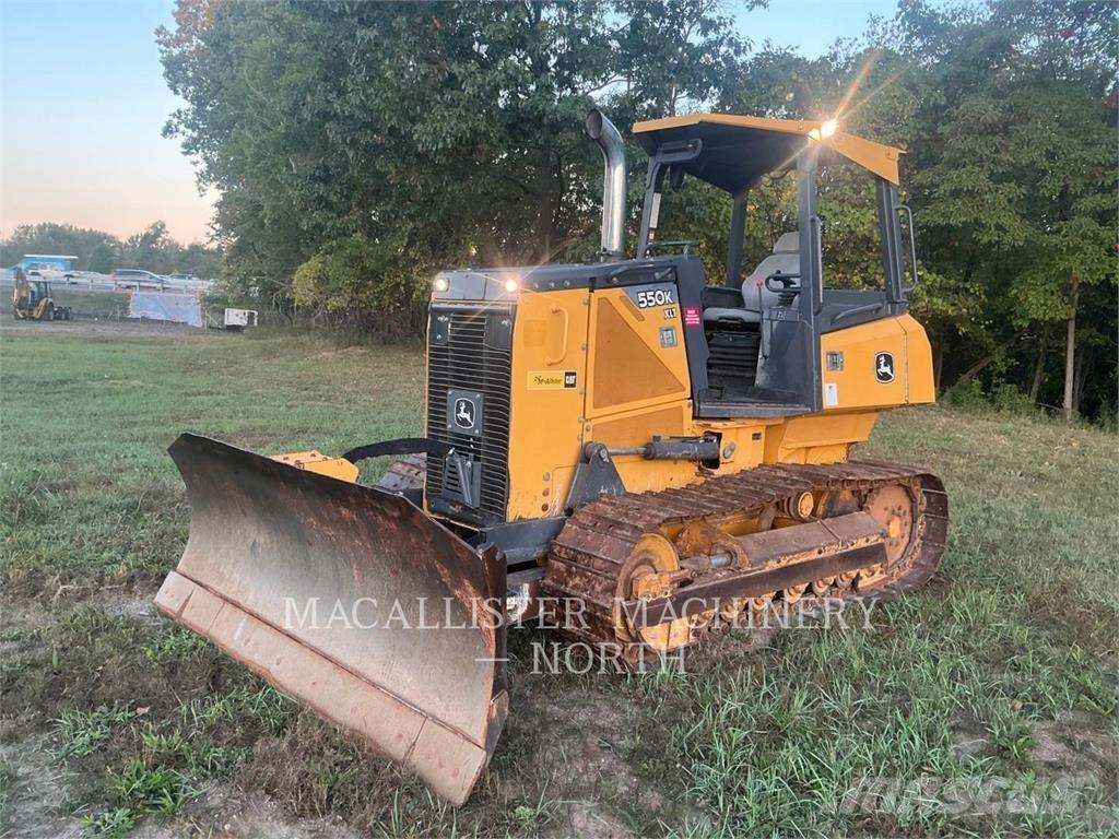 John Deere 550K XLT بلدوزرات مجنزرة