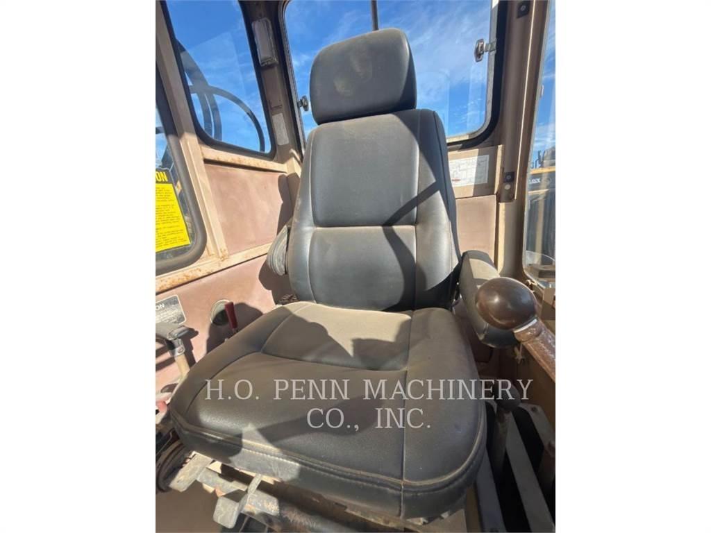 John Deere 595 حفارات زحافة