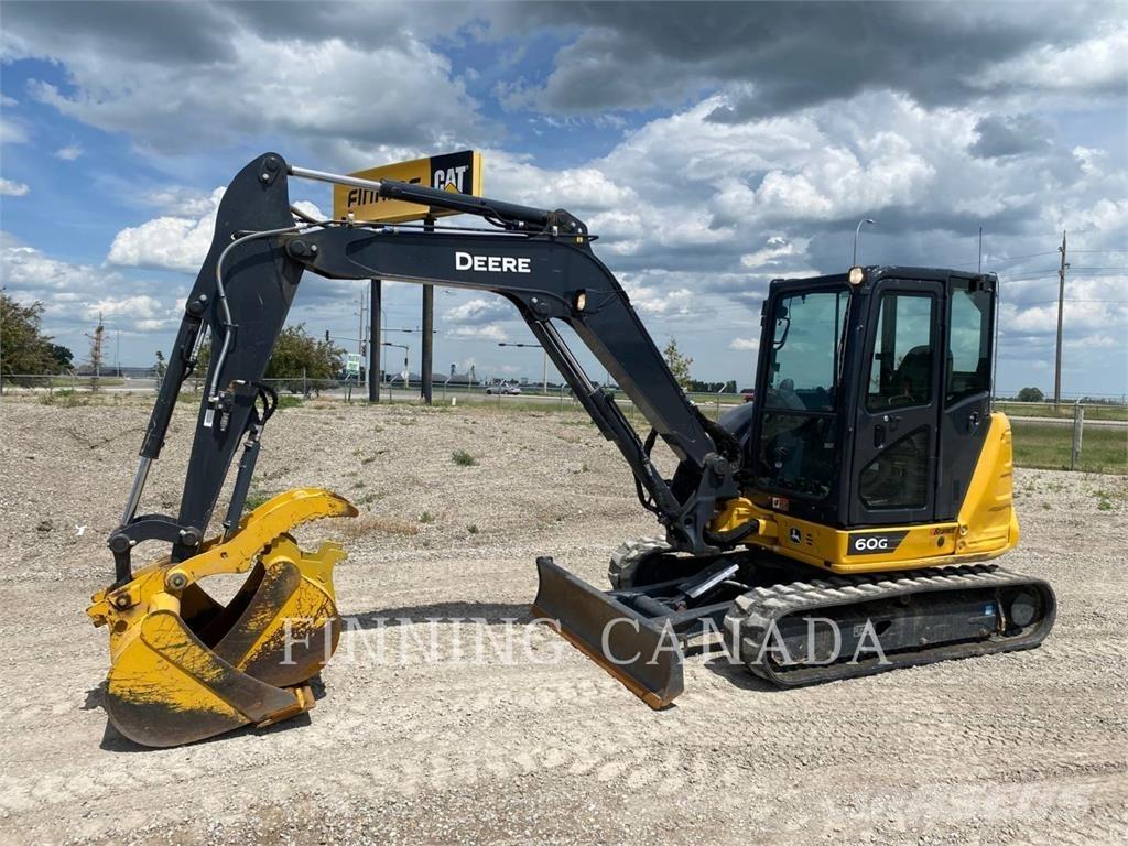 John Deere 60G حفارات زحافة