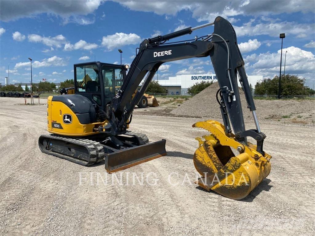 John Deere 60G حفارات زحافة