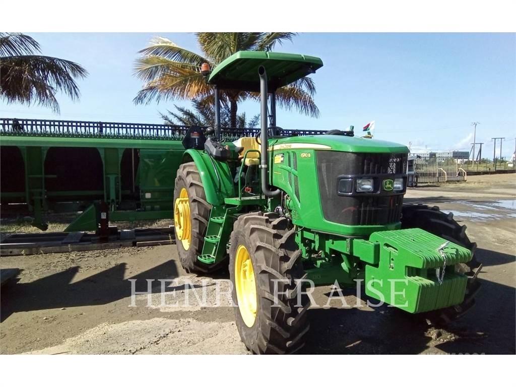 John Deere 6110B-00S الجرارات