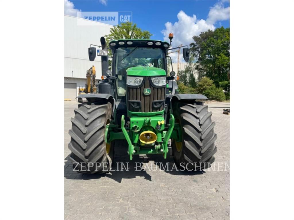 John Deere 6195R شاحنات