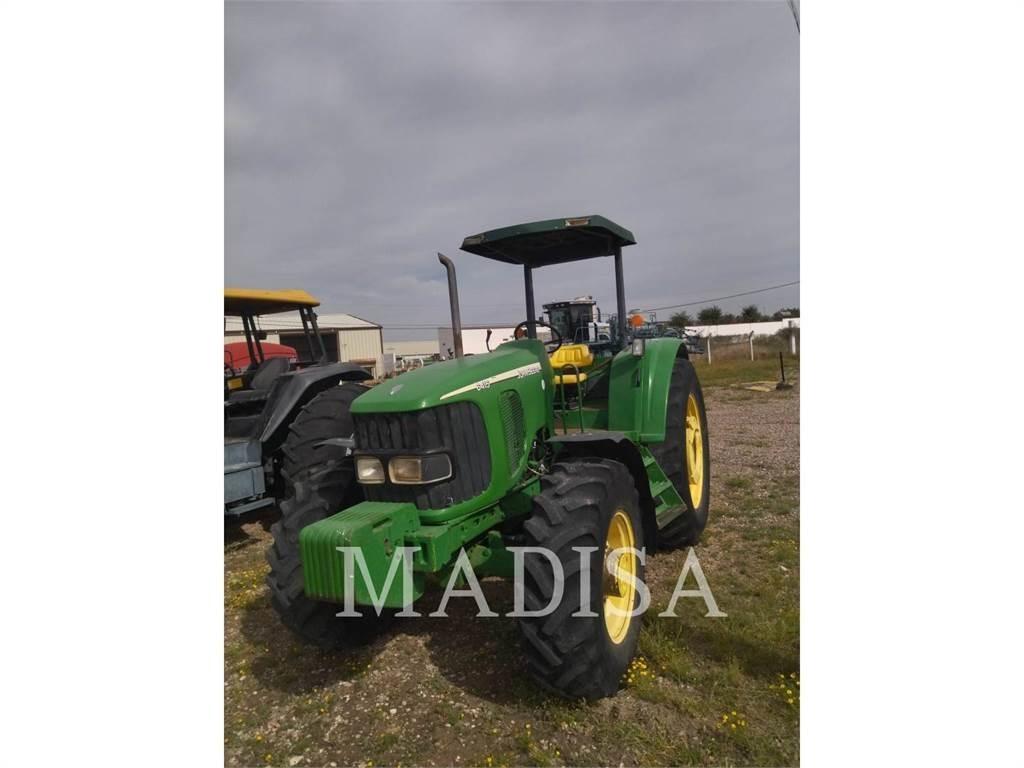John Deere 6415 الجرارات