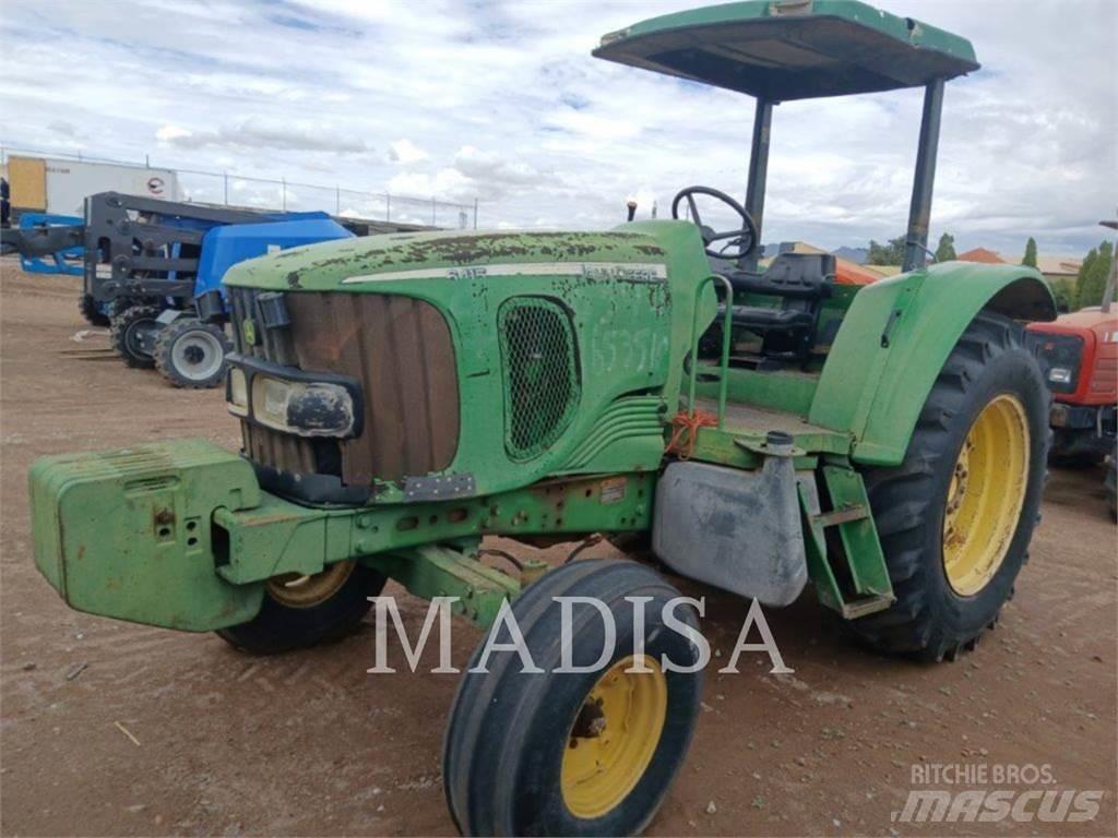 John Deere 6415 الجرارات