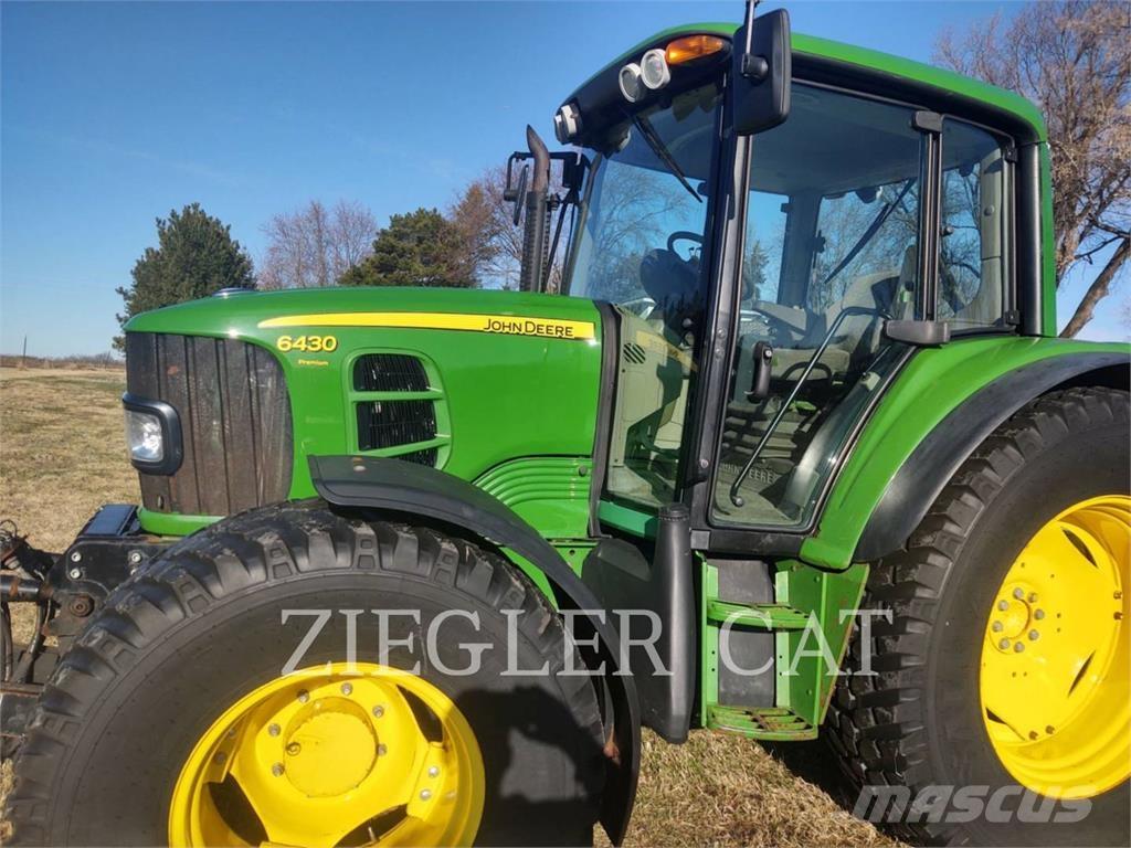 John Deere 6430 الجرارات