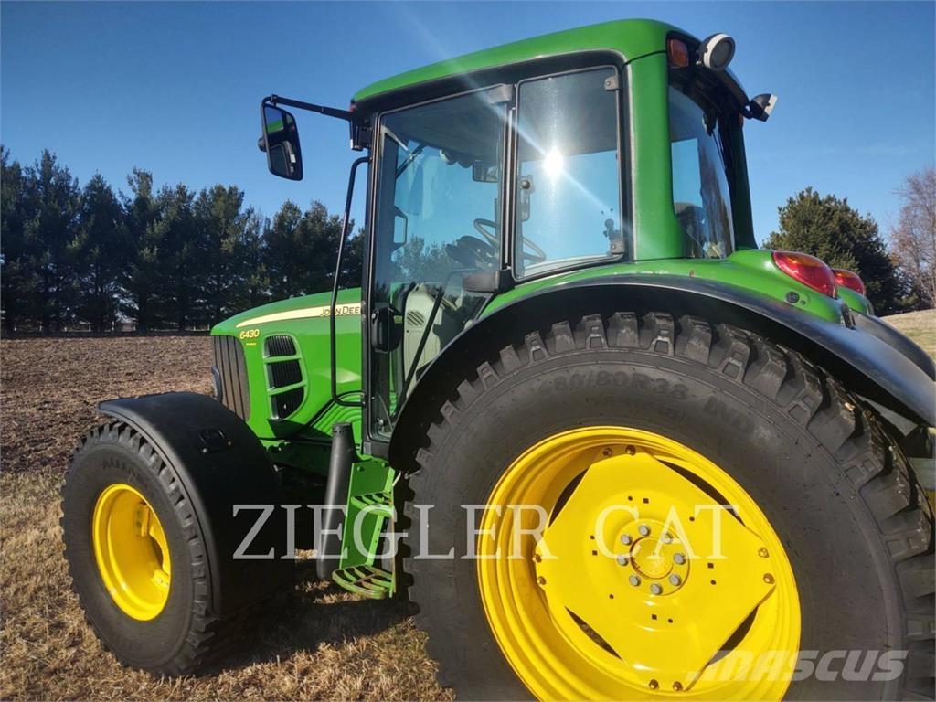 John Deere 6430 الجرارات