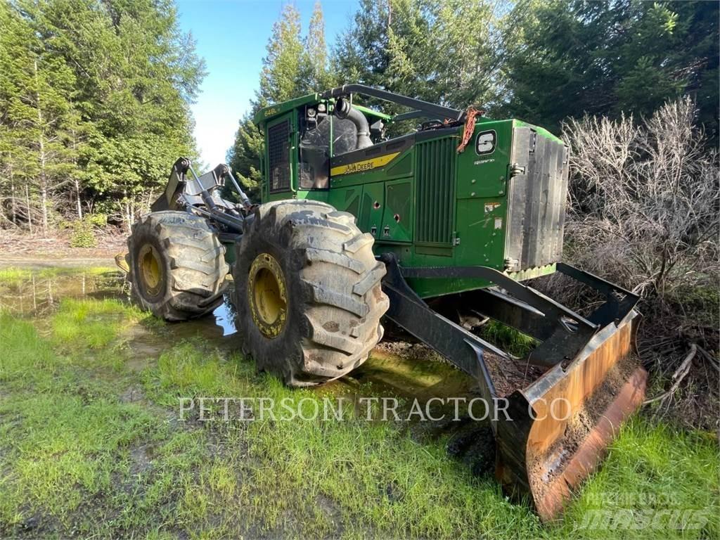 John Deere 648L ساحبات الأشجار