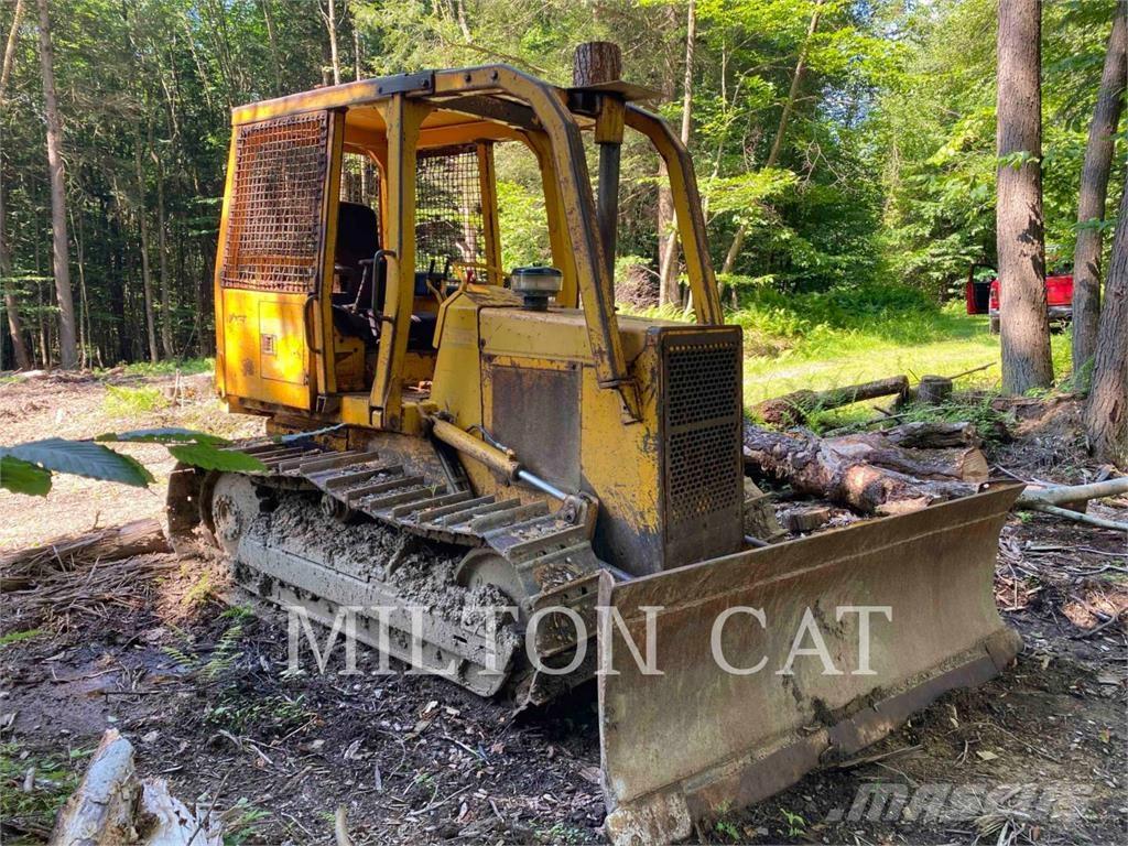 John Deere 650G بلدوزرات مجنزرة