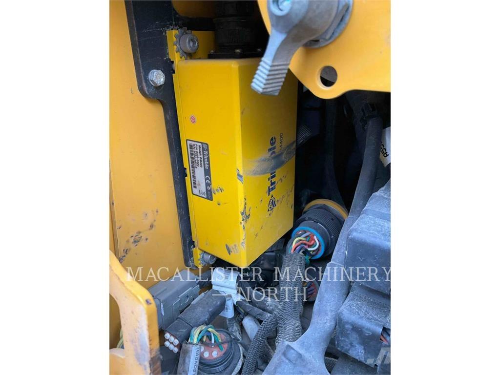 John Deere 650K بلدوزرات مجنزرة