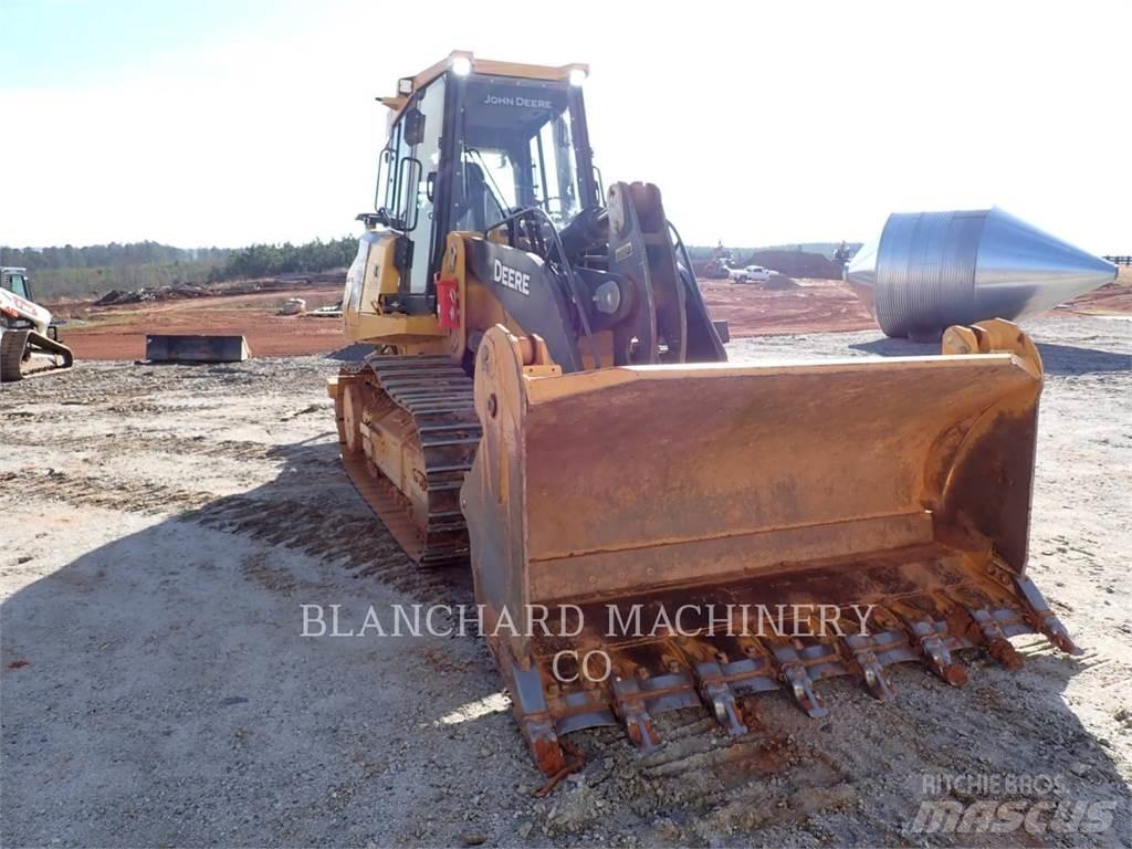 John Deere 655K لوادر زحافة