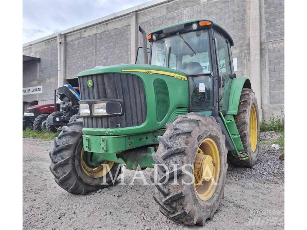 John Deere 6615 الجرارات
