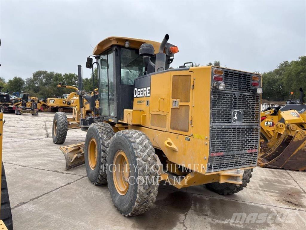 John Deere 670 معدات تمهيد الطرق