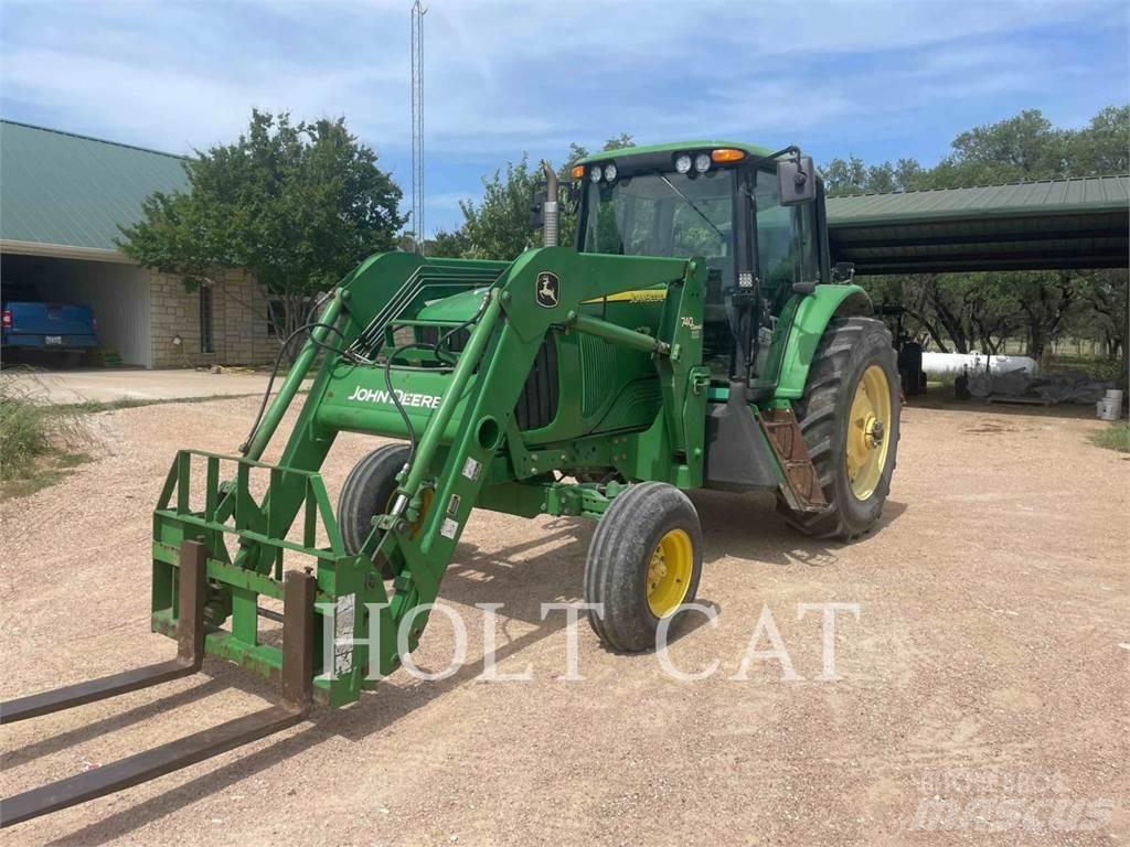John Deere 7320 الجرارات