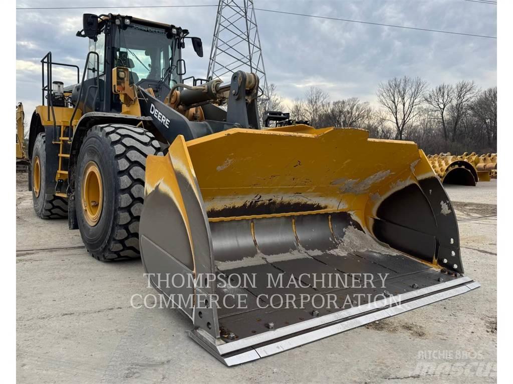 John Deere 744L لوادر بعجل