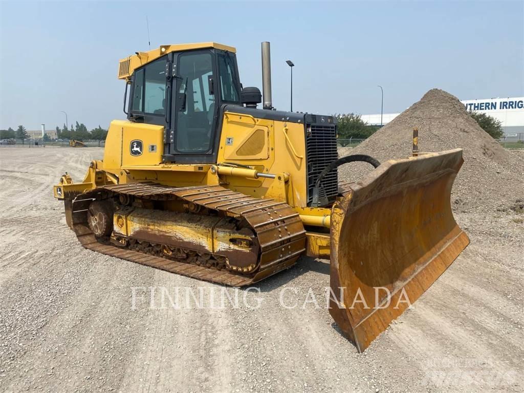 John Deere 750J بلدوزرات مجنزرة