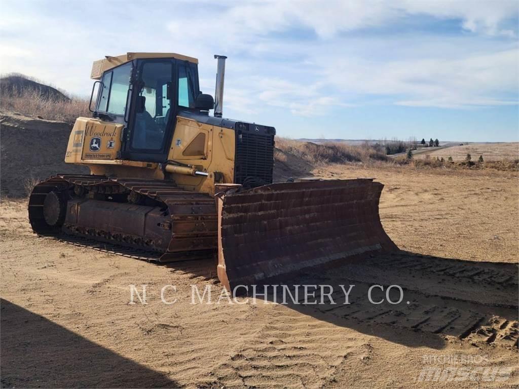 John Deere 750J LGP بلدوزرات مجنزرة