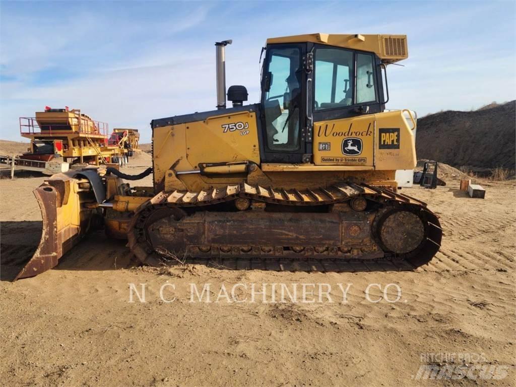 John Deere 750J LGP بلدوزرات مجنزرة