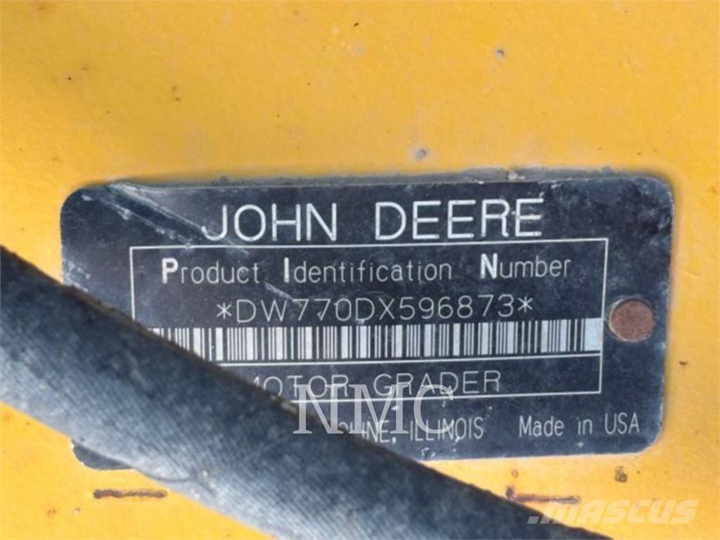 John Deere 770D_JD معدات تمهيد الطرق