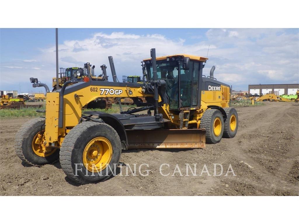 John Deere 770GP معدات تمهيد الطرق