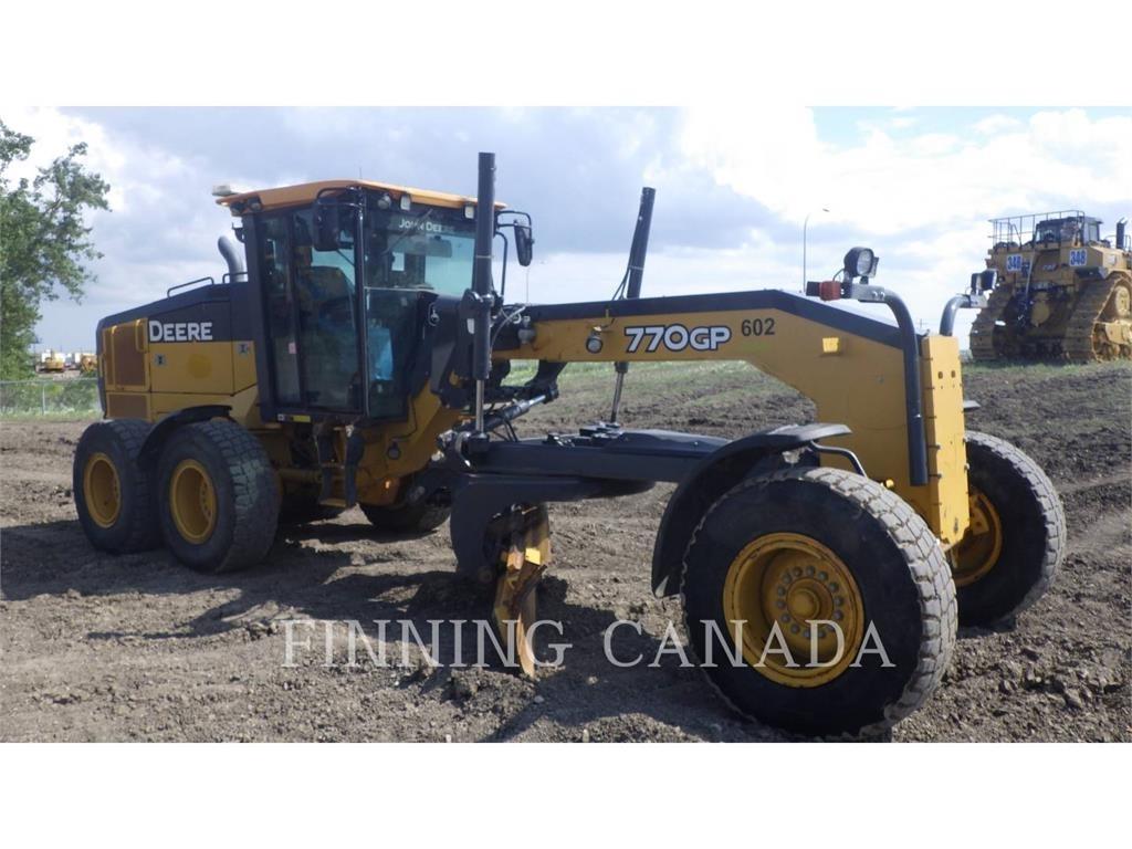 John Deere 770GP معدات تمهيد الطرق