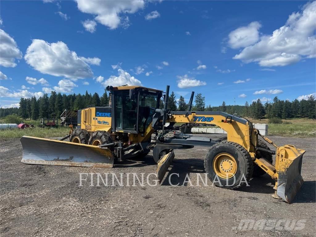 John Deere 772G معدات تمهيد الطرق