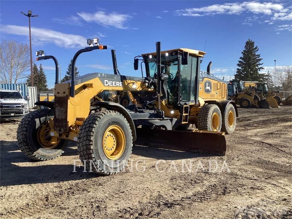 John Deere 772GP معدات تمهيد الطرق