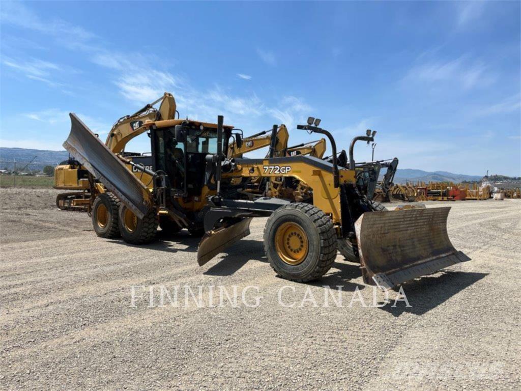 John Deere 772GP معدات تمهيد الطرق