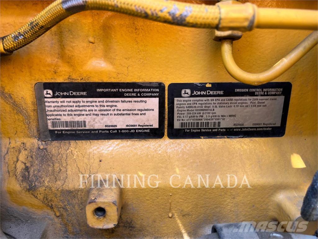 John Deere 772GP معدات تمهيد الطرق