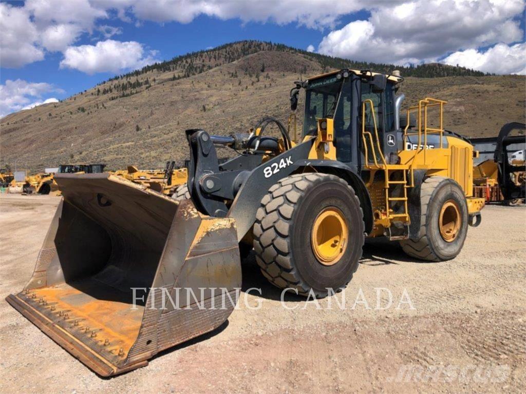 John Deere 824K لوادر بعجل