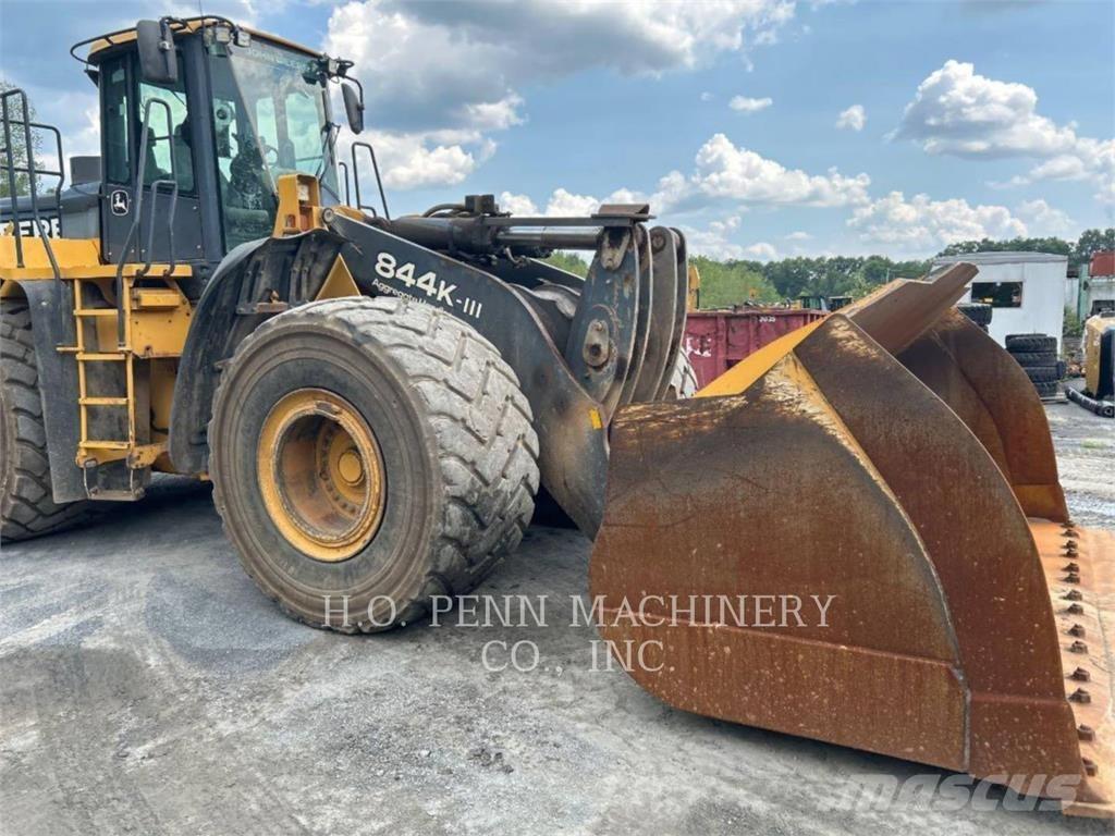 John Deere 844 لوادر بعجل