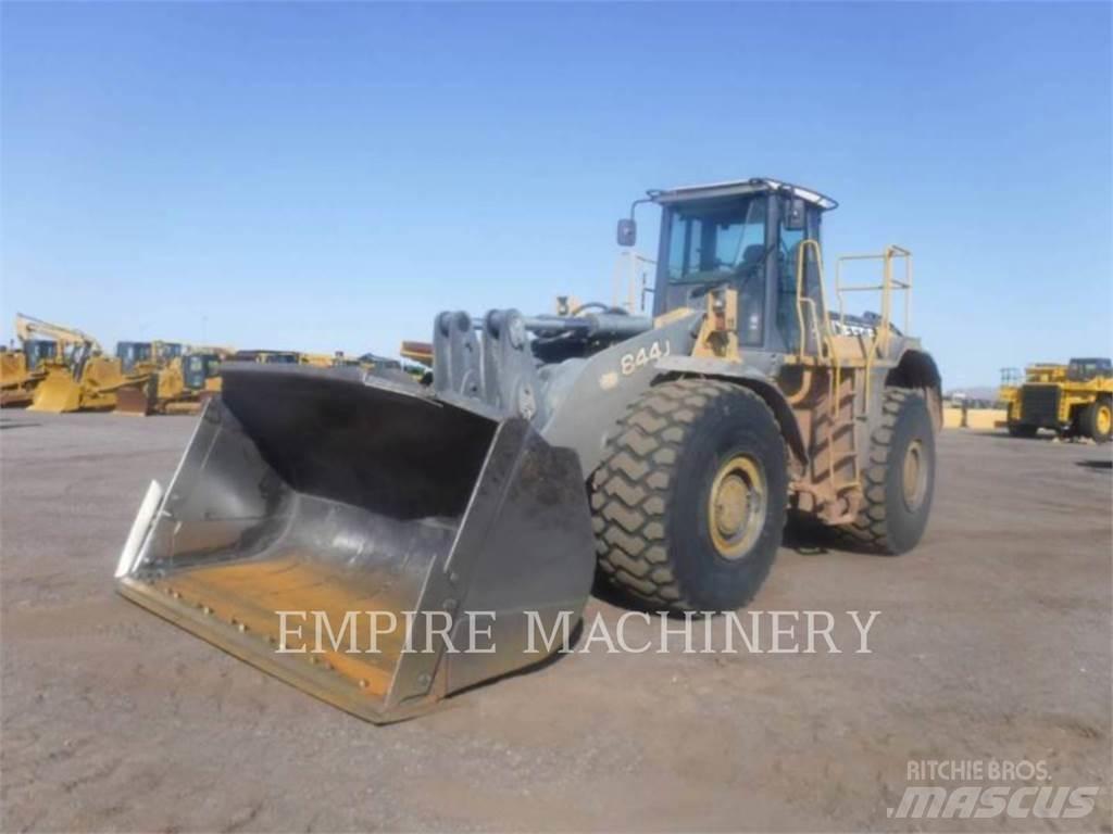 John Deere 844J لوادر بعجل