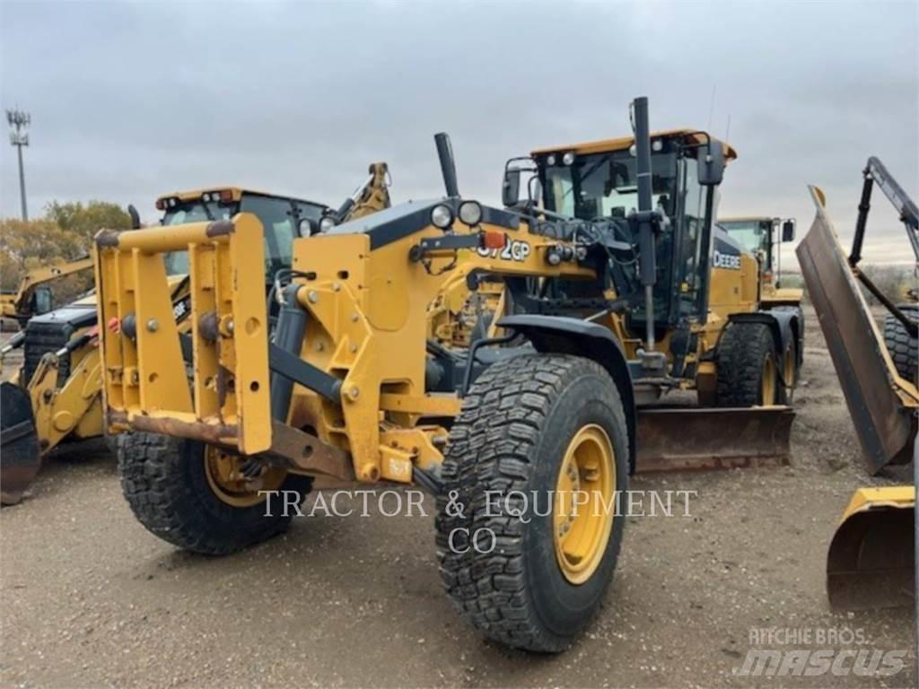 John Deere 872GP معدات تمهيد الطرق