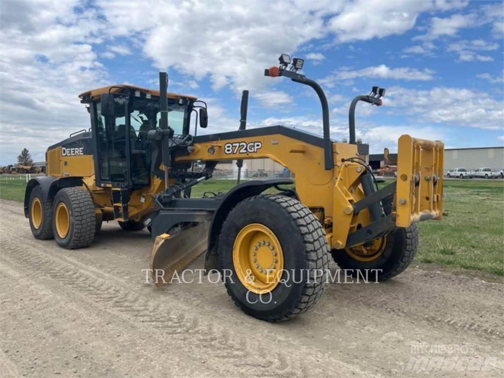 John Deere 872GP معدات تمهيد الطرق