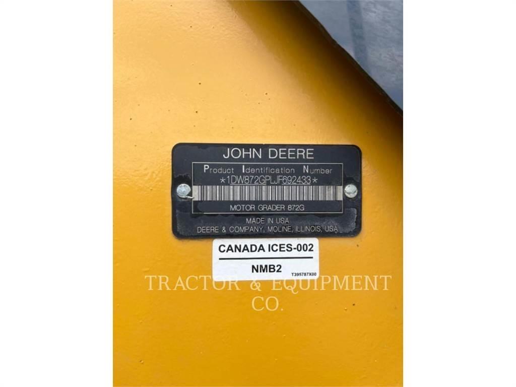 John Deere 872GP معدات تمهيد الطرق
